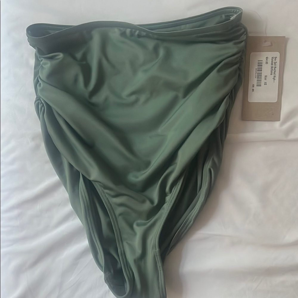 Stylish Green High-Waisted Swimsuit